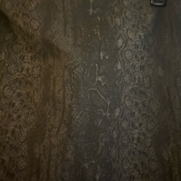 SANCTUARY- SNAKE PRINT SKIRT - Picture 2 of 6